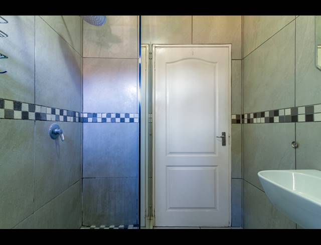 2 BEDROOM APARTMENT FOR SALE IN HONEYDEW GROVE